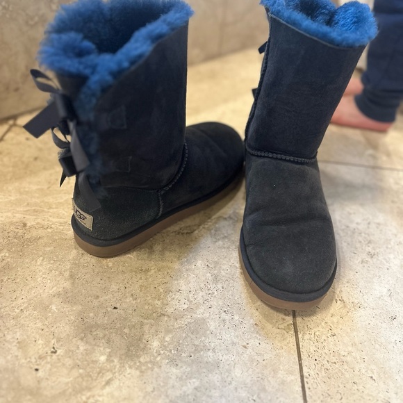 Ugg Bailey Bow Women’s Fur Ankle Boots Navy Blue 9 - Picture 4 of 10